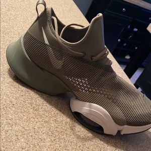 Nike Men’s Never worn size 13